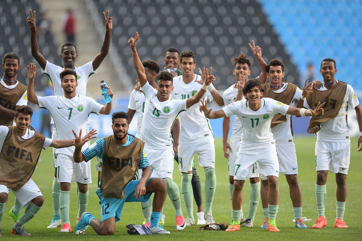 MohamadAmeen_7's tweet photo. اُسلوب لعب ومنهجيه وهوية واضحة للأخضر الشاب الف مبروك التأهل لدور 16
شكراً للجهاز الفني والاداري 
#كأس_العالم_للشباب
#مع_الأخضر_الشاب_بكوريا https://t.co/yoTOZ7y5i9