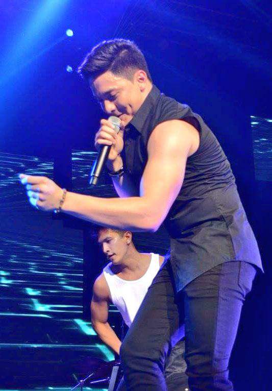 BorjaGojar's tweet photo. BICEPS PA MORE PAPS..LOVE NI WIFEY YAN!
#SPSAmazingSunday
#MaiChardWalangIwanan https://t.co/l07kaJxNBA