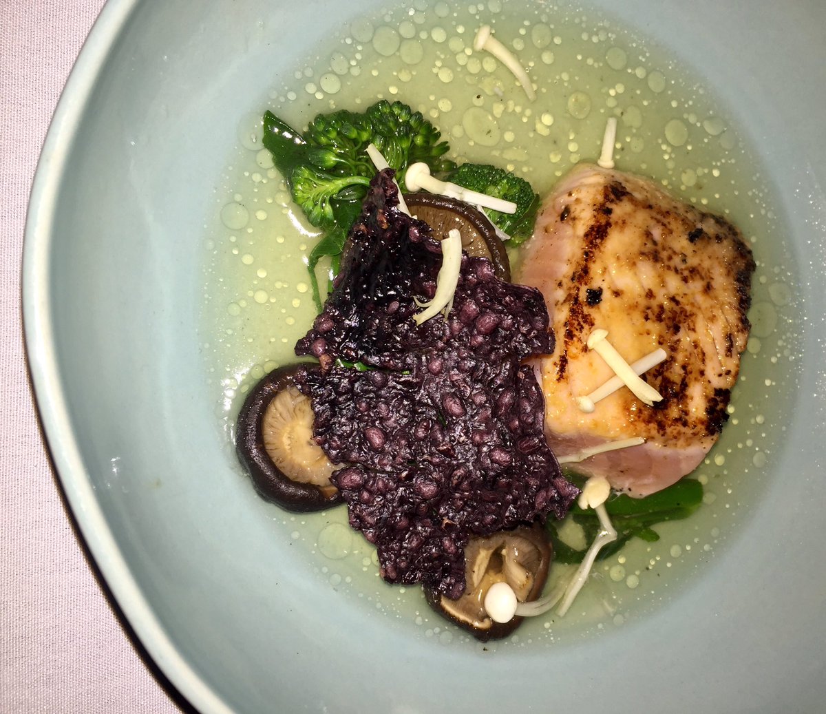 King salmon in miso, with shitake and lapsang souchong - from the "star" of the North - <a href="/estelle_bk/">Estelle Bistro</a>