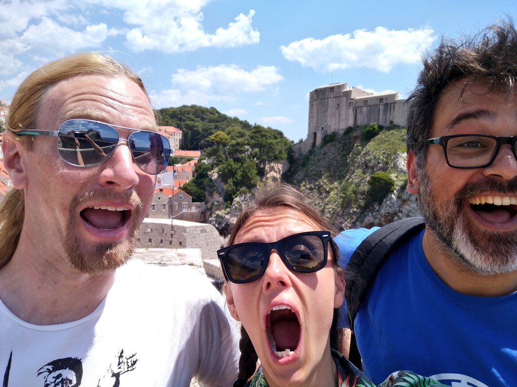 SuperResoluSian's tweet photo. Back home from #ELMI2017 after a epic day exploring Dubrovnik with these two miscreants. Roll on Dublin 😜 #dubros #croanies https://t.co/EPrQ6agDg4
