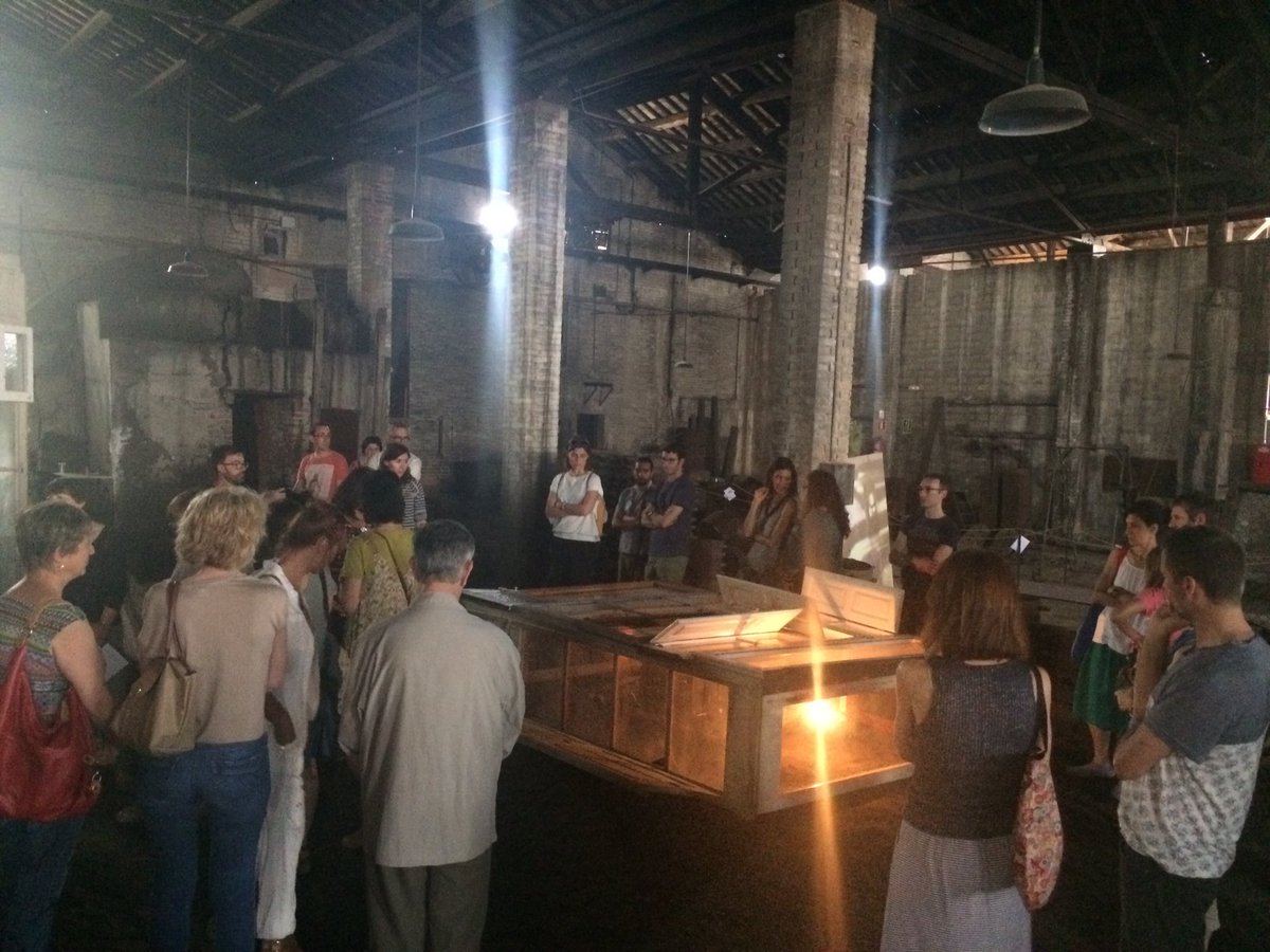ajtarrega's tweet photo. #Embarrat2017 Festival de Creació Contemporània #onfire a @MuseuTrepat #Tàrrega amb visites guiades i vermut electrònic #art #DJ @Embarrat https://t.co/ZvQce2yakU