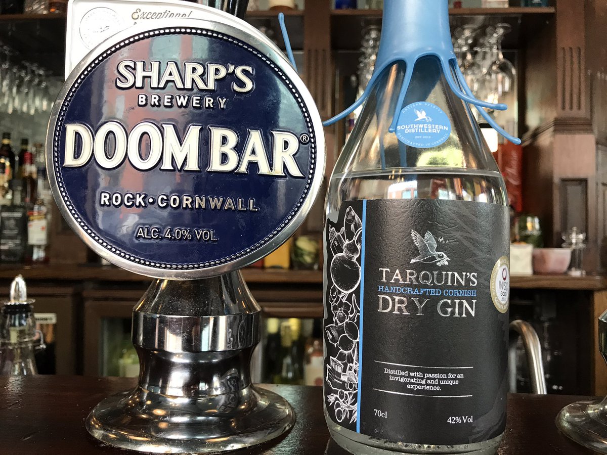 A couple of fine drinks from Cornwall <a href="/TheEngineerPub/">The Engineer Pub</a>  great ale from <a href="/SharpsBrewery/">Sharp's Brewery</a> and our new gin from @TarquinsGin   Thanks!!!