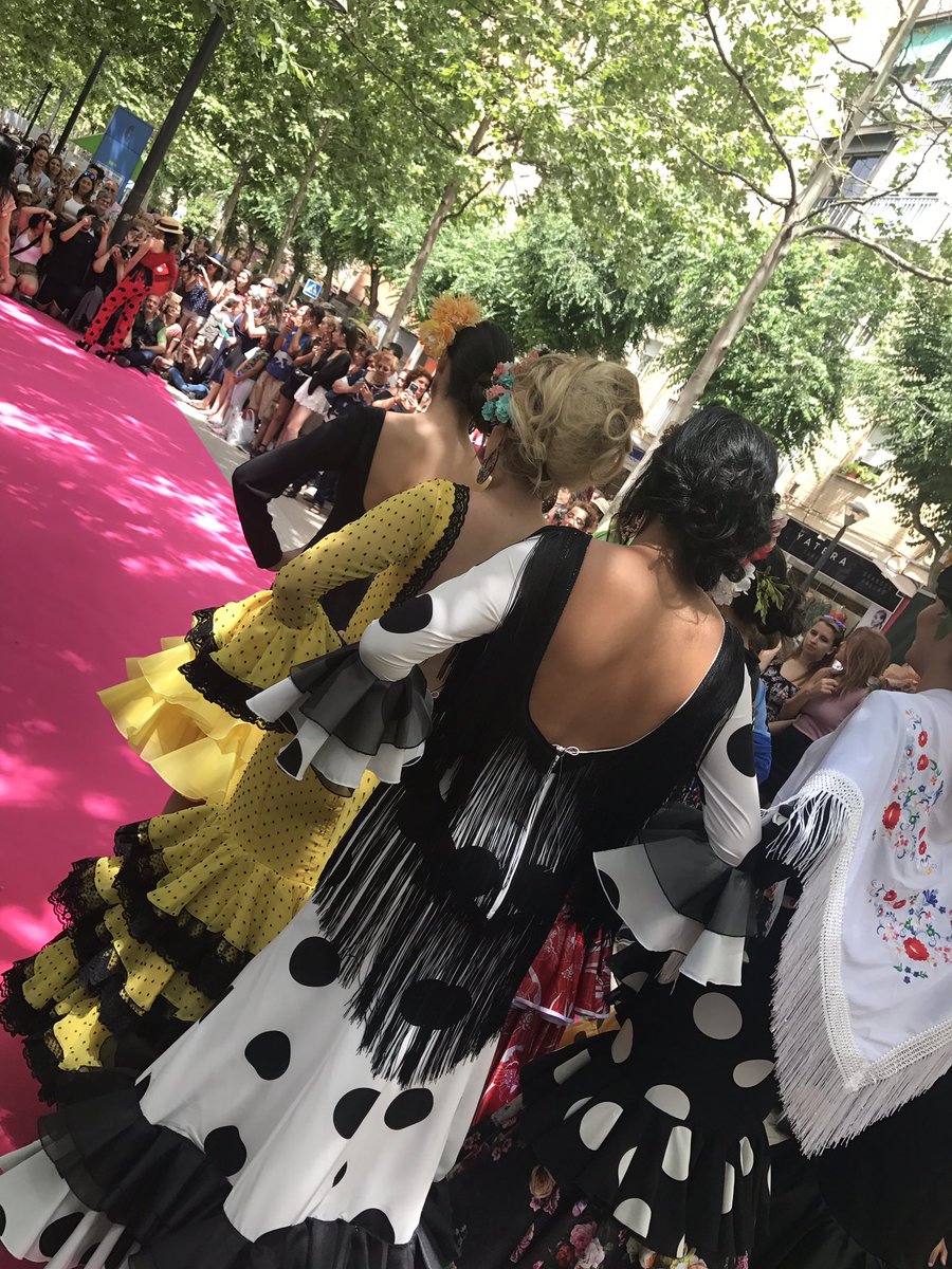 💕Hoy en el Zaidín con <a href="/GranadaDModa/">GranadaDeModa</a> y muchas y empresas y asociaciones! Enhorabuena!