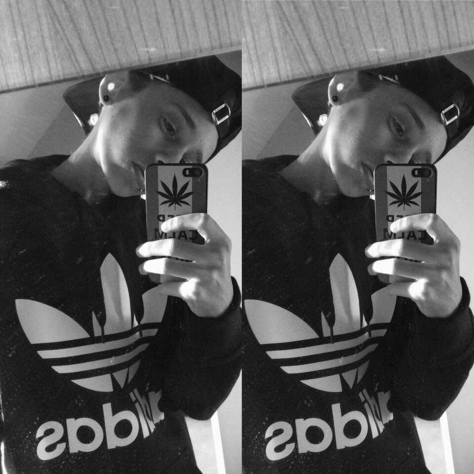 r0llsm tweet picture