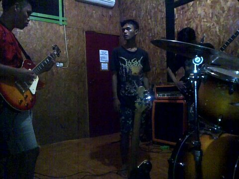 Aido S.O.G (@rommibeethoven) on Twitter photo 