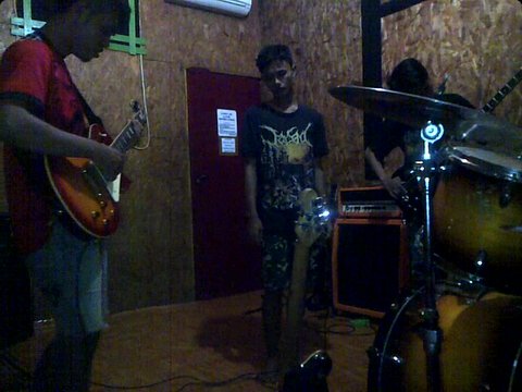 Aido S.O.G (@rommibeethoven) on Twitter photo 