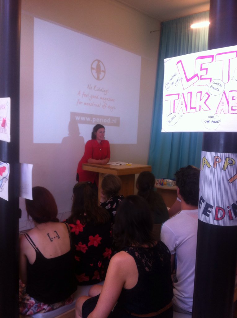mhdaythenl's tweet photo. Paula talks about #periodnl magazine! #smashshame #periodtalk #mhday2017 #mhdutrecht https://t.co/HhIfudgCpE