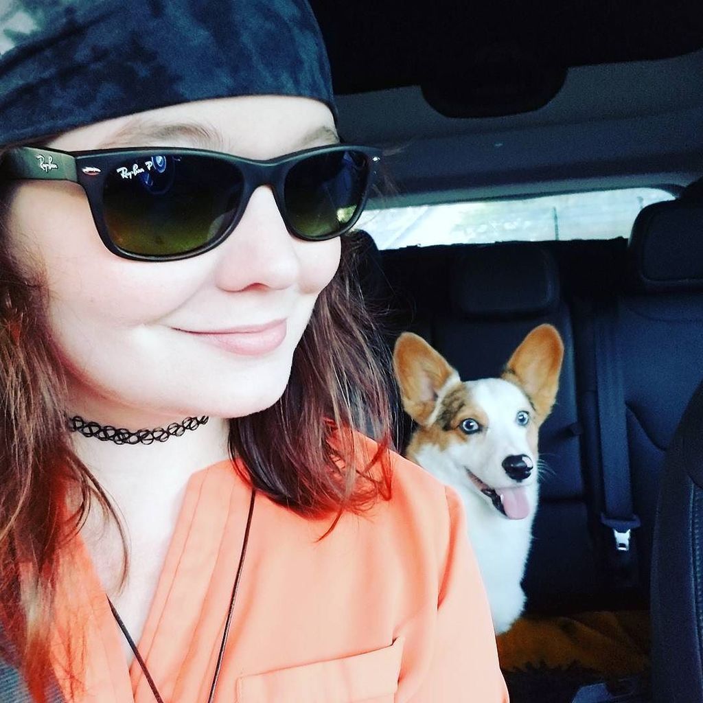 janemission's tweet photo. Hitting the road. #spokanebound #pdxtogeg https://t.co/PeFGvHQFQz https://t.co/iYTZEjX7t8
