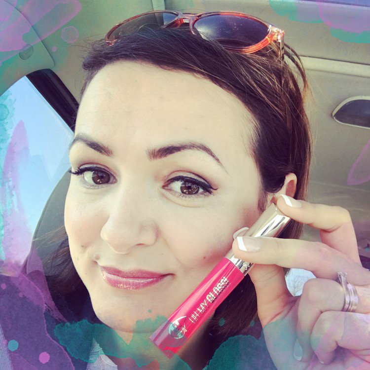 paula_silvia's tweet photo. Thank you again @Influenster and @RimmelLondonUS for these awesome products #RimmelRebelUSA #RimmelVIP #contest #gotitfree https://t.co/uoyrJ17iPr