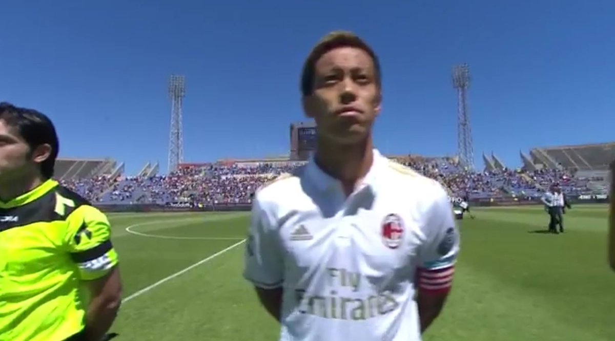 Masuzone ゾネ 22時 カリアリvsacミラン 本田圭佑 Acミラン最終戦でスタメン 本田がキャプテンマークを巻いています Dazn で見ます Masuzone ゾネ 22時 カリアリvsacミラン 本田圭佑 Acミラン最終戦でスタメン 本田がキャプテンマークを巻いています Dazn で見ます