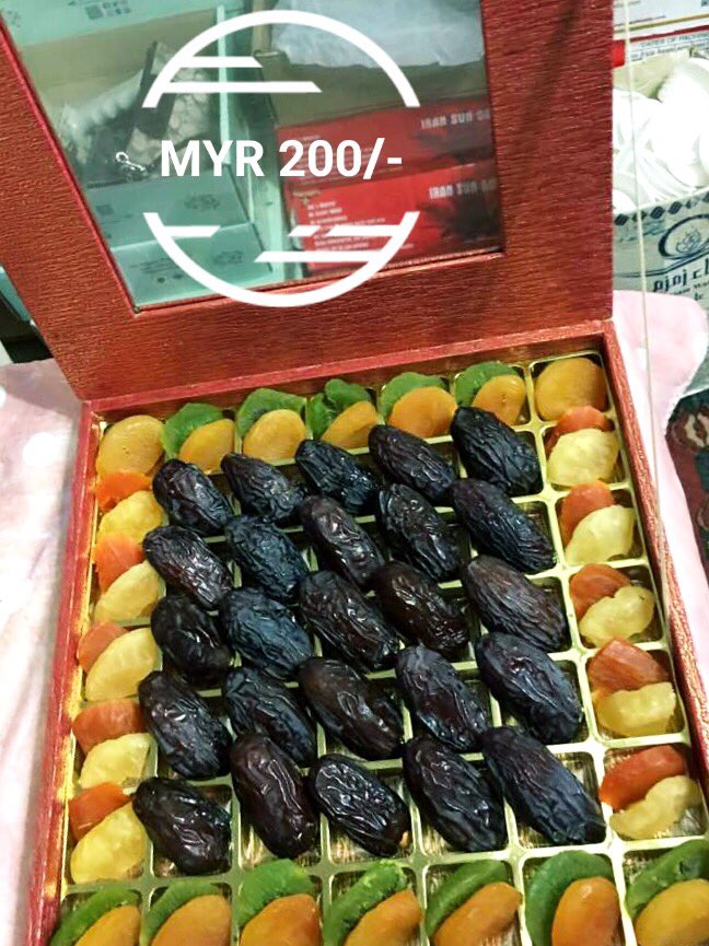 rahimdelight's tweet photo. #medjooldate #festivegiftboxes #baklava and many more just click on our easy online store https://t.co/IFIKf5ODMU https://t.co/SJTO43DVRK