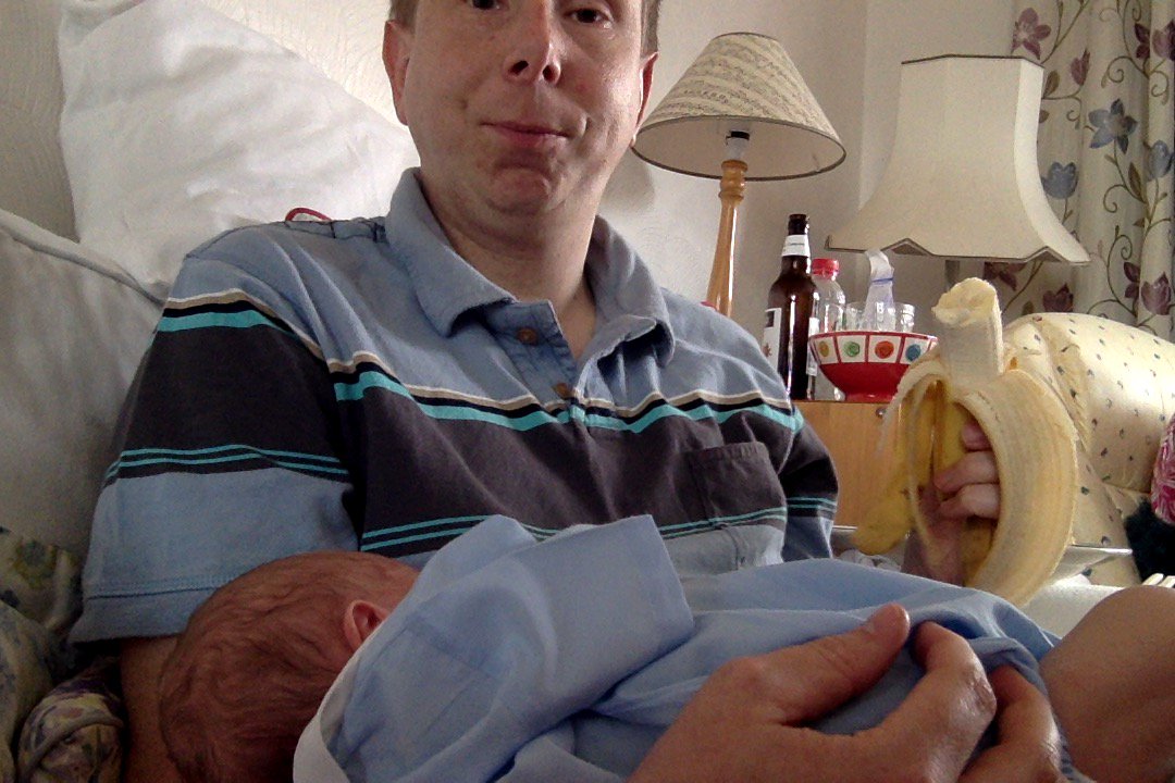 muzzlehatch_'s tweet image. #SundayCoding #dadding #alsotryingtoeatnoodles #itsnoteasy