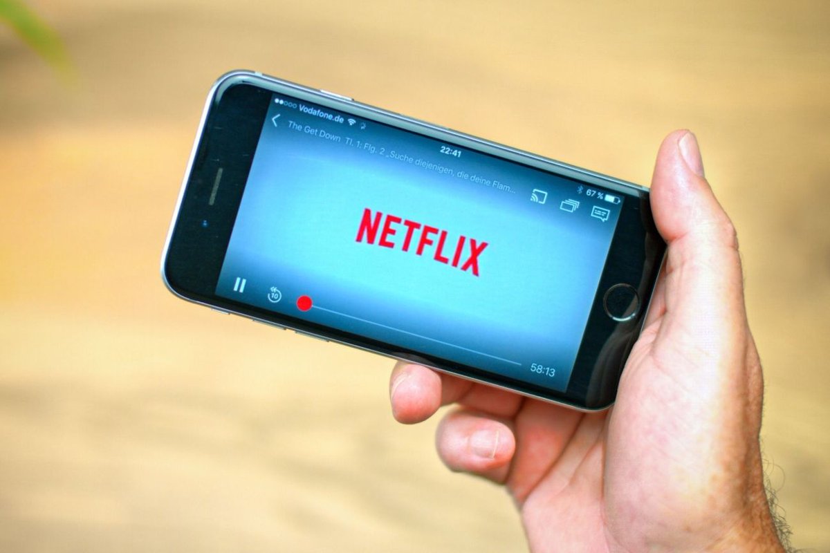 johnhall's tweet photo. 4 #ContentMarketing lessons to learn from Netflix (by @MenacetoDennis): https://t.co/izrV22pd0a https://t.co/dyoUYxx2wX