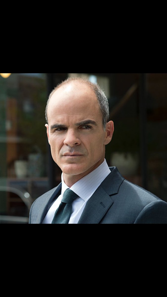 Stabschef des Weißen Hauses.
My job sounds way better in German!
Happy to be on <a href="/SkyDeutschland/">Sky Deutschland</a> from May 30.
#stamper #houseofcards