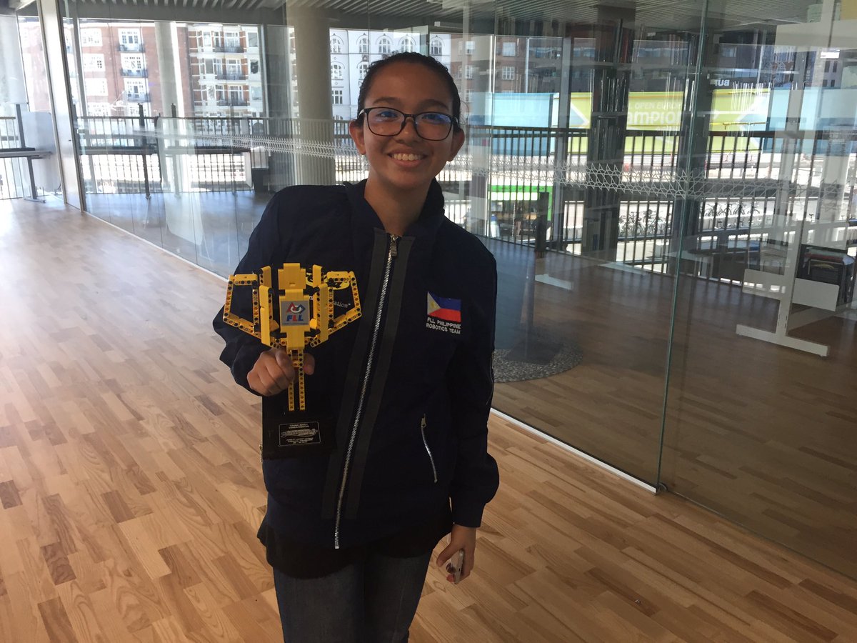 Congratulations Claire Receli Reñosa Dr. Yanga's Colleges Inc., Young mentor Award Phil. Team First Lego League Open European Champ 2017!