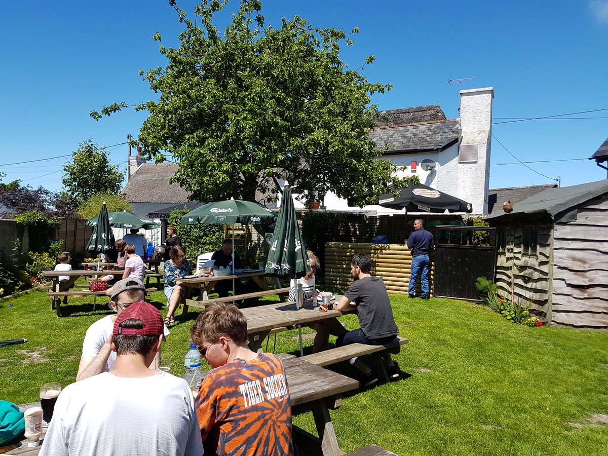 facebook.com/events/1855053… live music with unisoul <a href="/thatch_cherryb/">The Old Thatch Inn</a> #livemusic #exeterchiefs #dartmoor at 4pm today