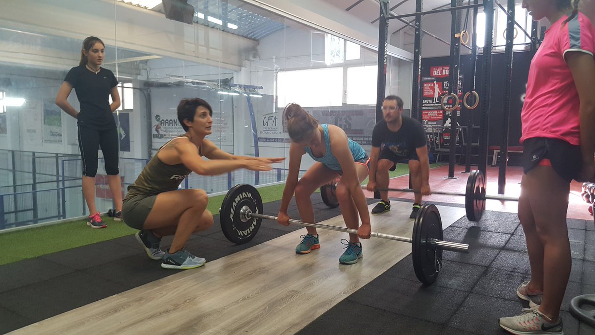 Fent tècnica d'halterofília per poder treballar bé!💪 <a href="/EsquiAlpiFCEH/">Tecnificació Alpí</a> <a href="/girlscatskiteam/">Girlscatskiteam</a> <a href="/fceh_cat/">Federació Catalana Esports d'Hivern</a>