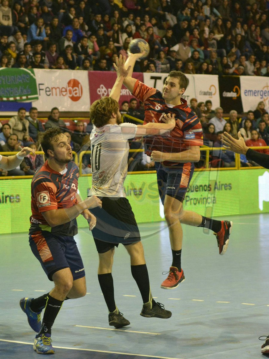 Final del Partido....Victoria de @unluhandball sobre @SAGVBALLESTER por 30-27 #PanamClubes2017