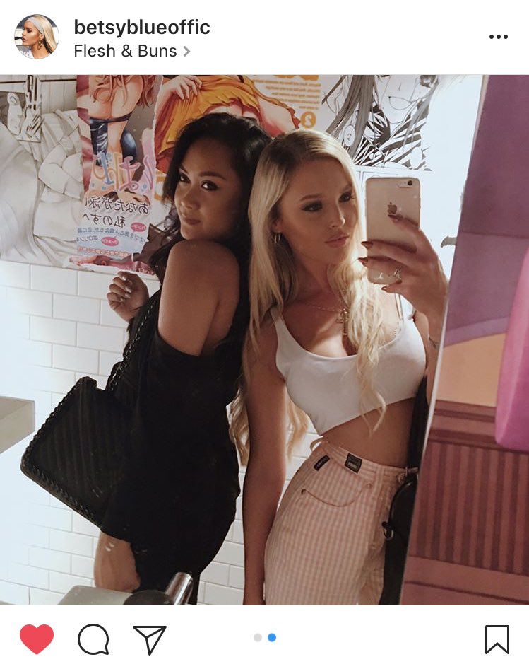 betsyblueAR's tweet photo. betsyblueoffic via instagram #3 https://t.co/ZN18iY4q6G
