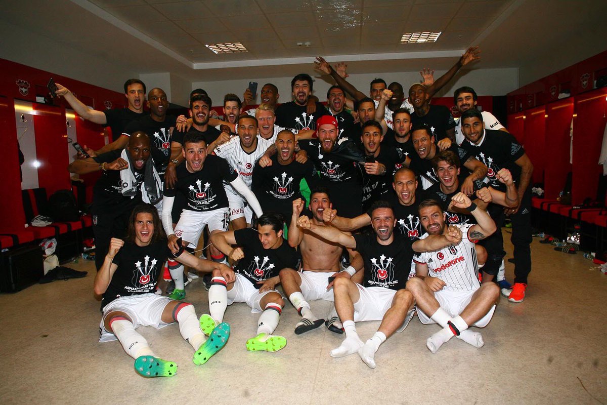 BesiktasOrdusu's tweet photo. " Bu Sene O Sene, Bundan Sonra Her Sene " diye boşuna bağırmadık!
#şampiyONBEŞiktaş https://t.co/P1XyntSv9C