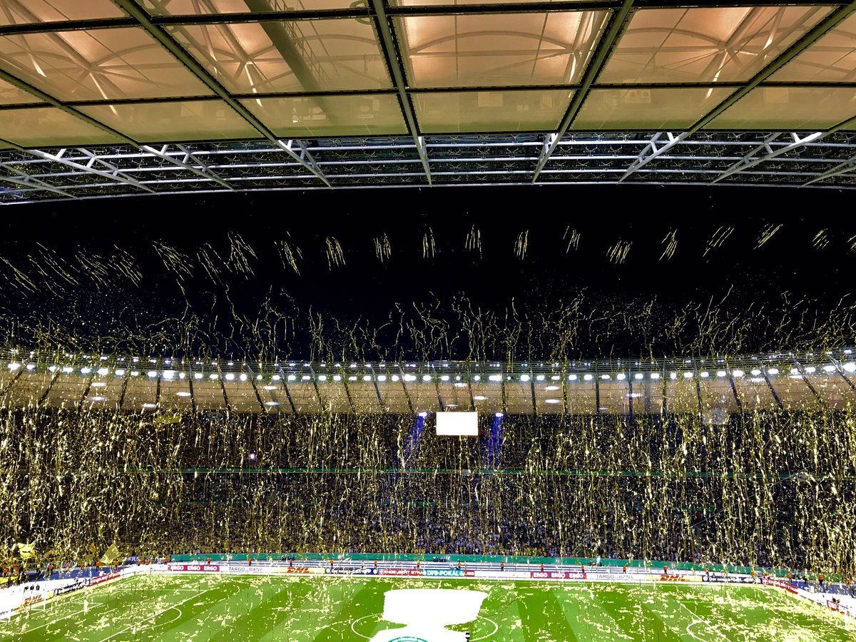 RN_Florian's tweet photo. Das war's vom #Finale17. Good night and good luck! 🏆 https://t.co/dlNOhOr2SP