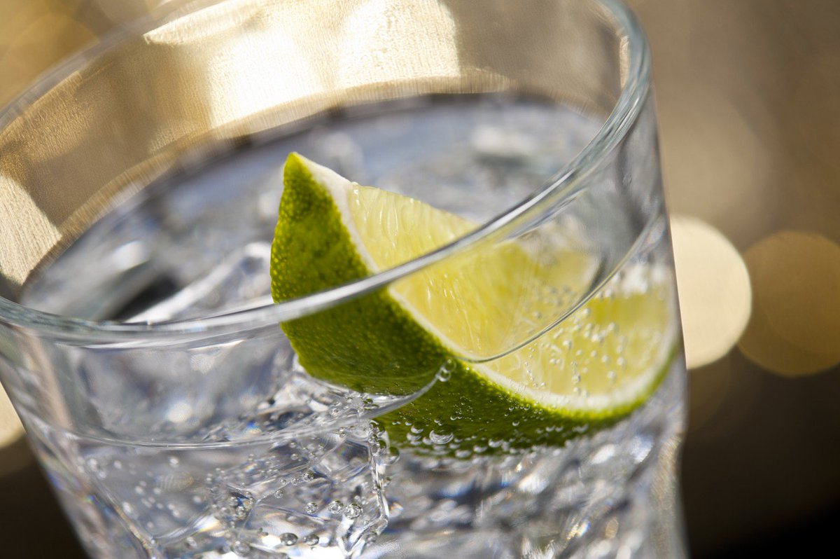 35DevPlace's tweet image. Why flavoured water is bad for your teeth. ow.ly/TT4R30bbzJ2