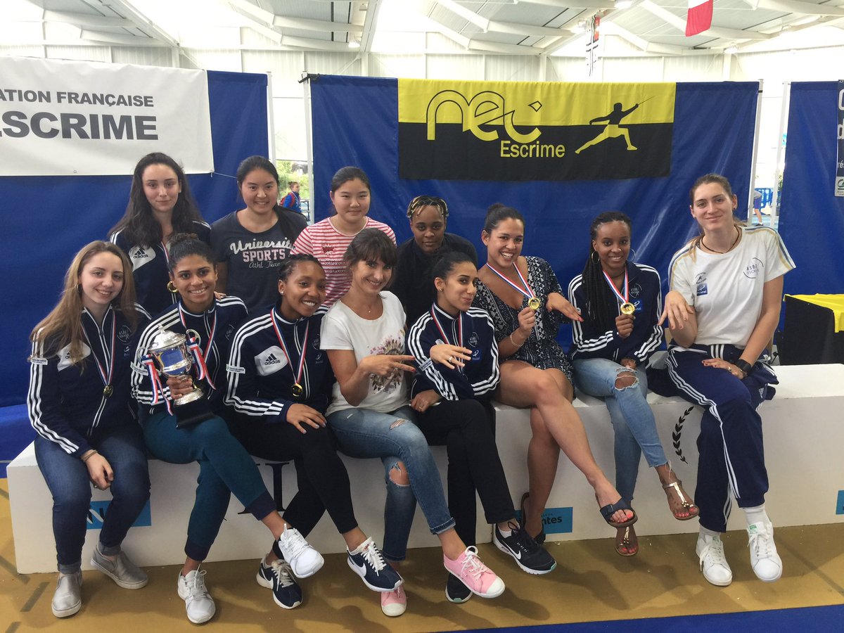 BLR92ESCRIME's tweet photo. Championnes de France N1 ( 5 fois de suite) et N2 #asbrforever #manita https://t.co/d78w8xx07S