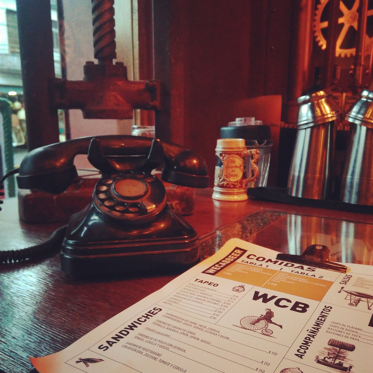 Wecabbeer's tweet photo. 📣 DOMINGOS EN #WCB
Sí, hoy también abrimos.
Te esperamos a partir de las 18 hs.
Reservas: 2103 9992
#Wecabbeer #RandomBar https://t.co/v5Mh0dDFmt