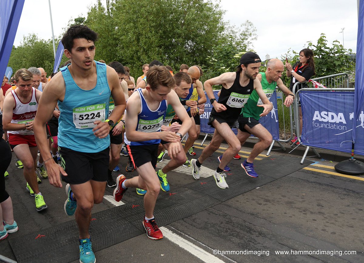 Hammondimaging's tweet photo. How they started was more or less how they finished #Nottingham10k Well done Lucian, Adrian and Callum #NottinghamRocks https://t.co/OwuHaAMZcC