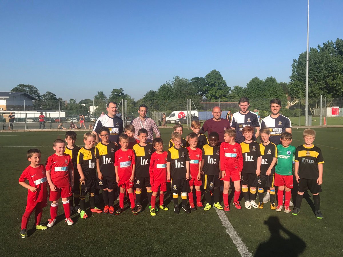 CUCoachCharlieR's tweet photo. A brilliant way to end the season for the u7s/8s at Baldock RDC! Great performances from all and showed just how much they've improved⚽️ https://t.co/IXeWxvLtEi