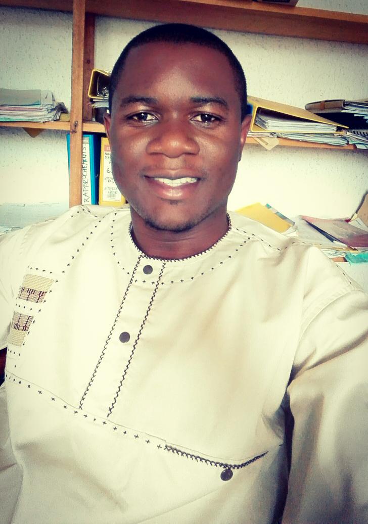Yannsher's tweet photo. Ensemble célébrons le 1000ième jours de labeur au côté de H... #HardWork #FOteam #Turbo #Big5 #CS2I2009 #UDM2003 https://t.co/pT3fOIaKK7