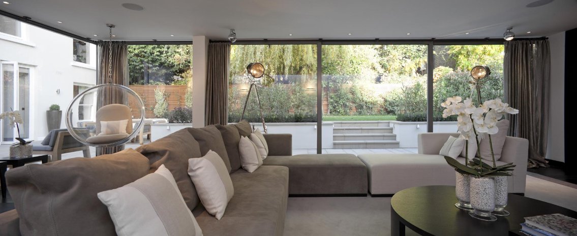 kellyhoppen's tweet image. Let the light in! It's your greatest asset and you should always consider it when starting a design xx