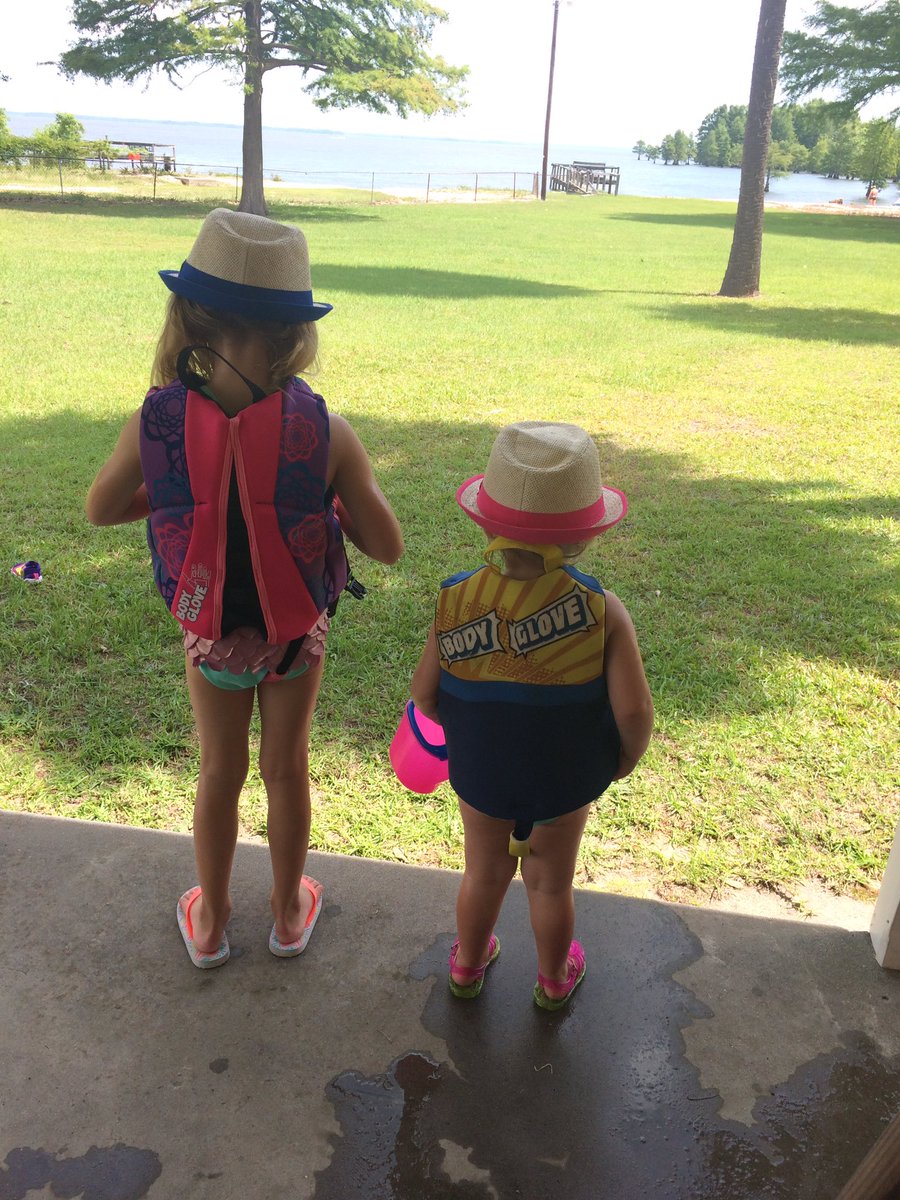katieeadon's tweet image. Ready for a boat ride! #mybabies #safetyfirst #hellosummertime #lakelife