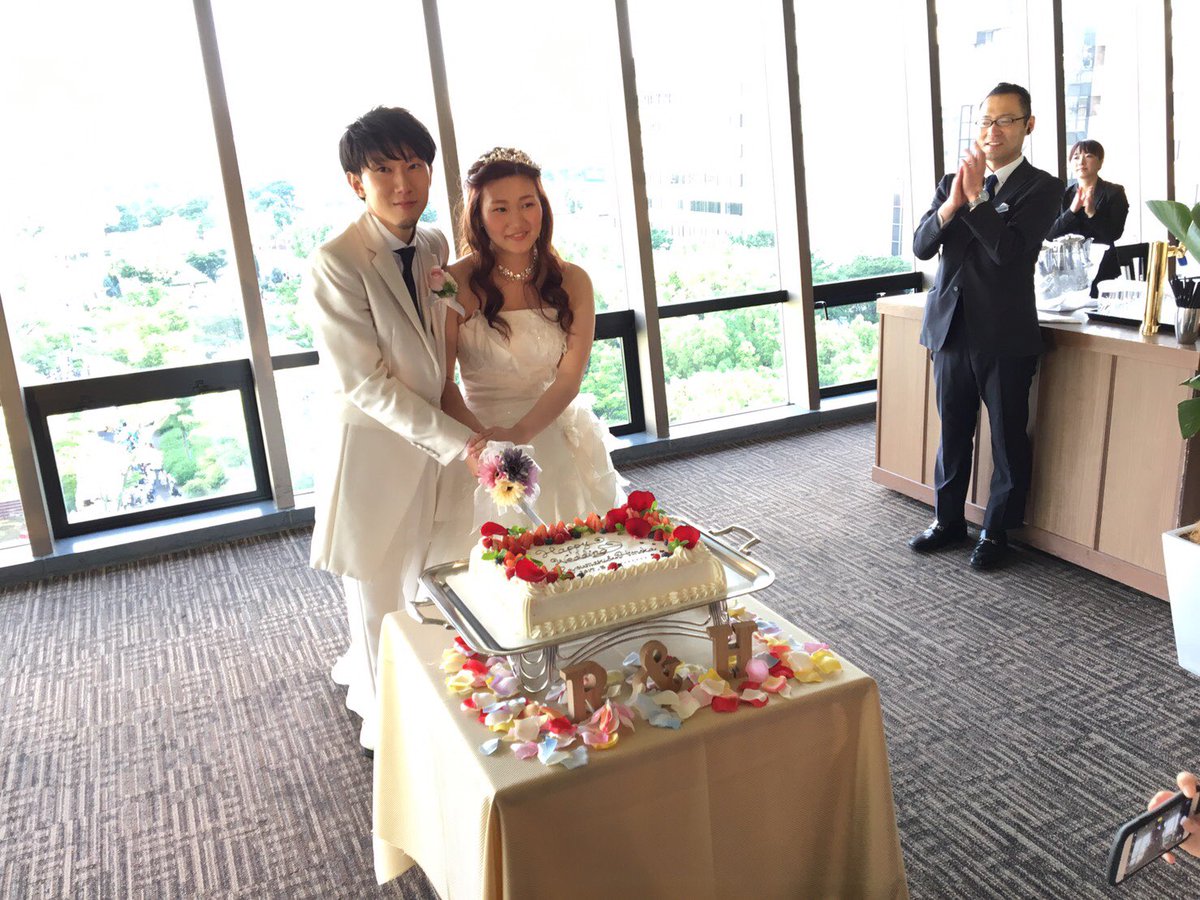 yt23ebi's tweet photo. のーぼからのりょうまる結婚式は濃すぎたよ😆
プロポーズは涙ちょちょぎれ君😂
結婚て素晴らしい💯💑💯
おめでとう㊗️ https://t.co/6BM0eOh55r