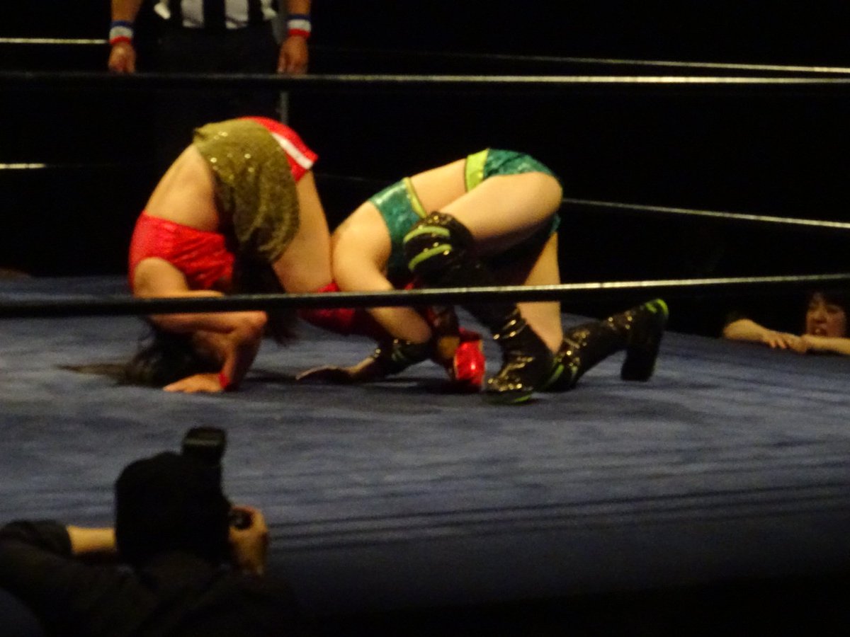 ジャックナイフ ひよっこ 5 28 Beginning Act 本間多恵vs高瀬みゆき 高瀬みゆき選手の首四の字からの前転して締め上げる技も凄かったです Agz アクトレスガールズ