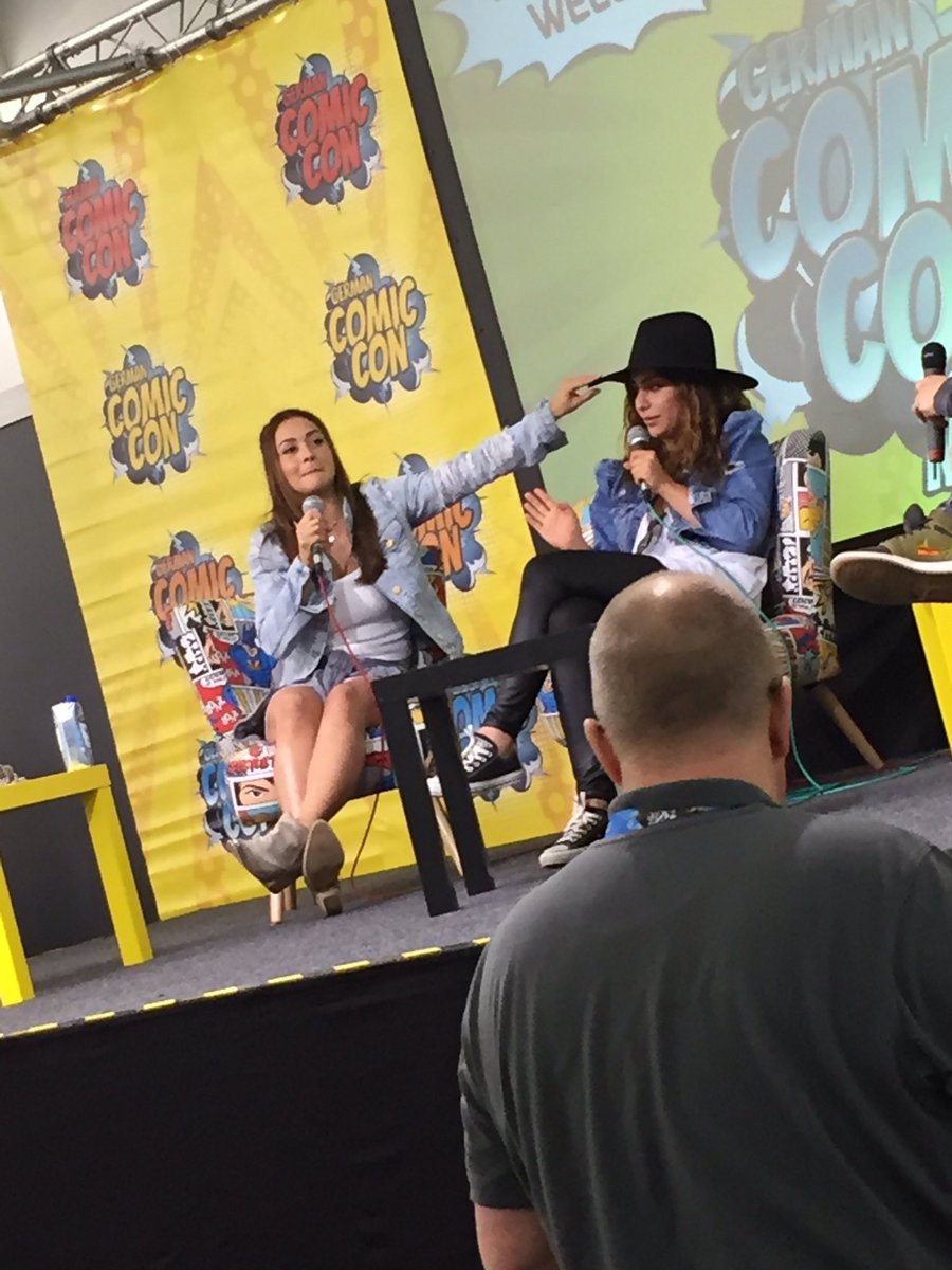 NadiaHilkerFR's tweet photo. Nadia et Lindsey lors de leur panel aujourd'hui #GCCMuenchen https://t.co/R80Wc3Q0Cn