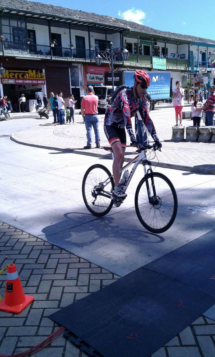 Actualidad_O's tweet photo. A esta hora hacen su paso por el municipio de Sonsón los ciclistas que participan de la Ruta Colombia Gran Fondo @sonsonprogresa #Inforiente https://t.co/Sk9FgMC45f