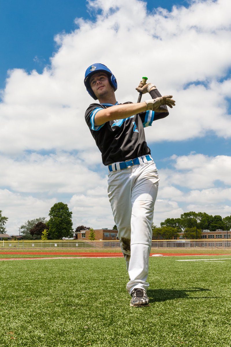AlanHerzberg's tweet photo. .@BCHS_BB over Tosa East 1-0 in 10 innings. And it didn't rain. Not once.  Photos at: https://t.co/zUQRLHJL48 https://t.co/GZbc9RF2eC