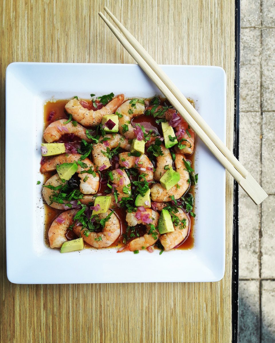 Hoy en @bazarlokal tenemos preparado esta delicia dominguera! Camarones rasurados Santoku style! Vengan zen al parque Alerces en Bosques!