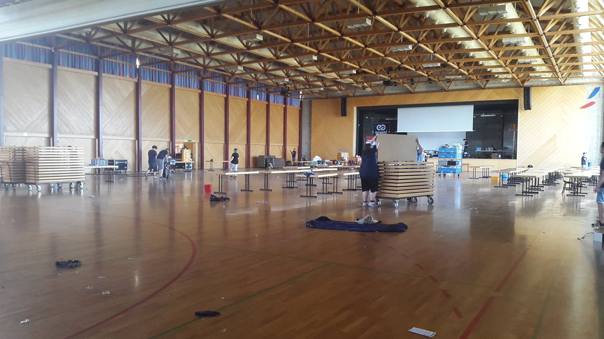 LonyaGaming's tweet image. Another great lan ends and I already miss it. #eevent @EEventLAN