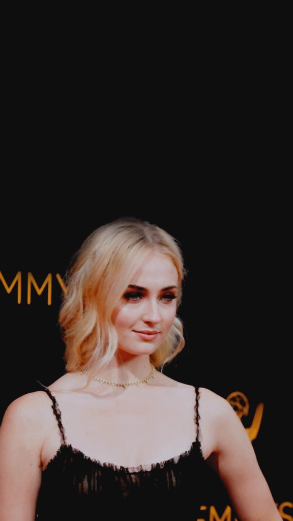 rockscreenz's tweet photo. ✧ sophie turner
✧ rt or like if you save/use https://t.co/SfwW3MANXz