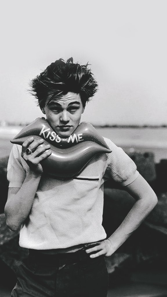 rockscreenz's tweet photo. ✧ leonardo dicaprio 90's
✧ rt or like if you save/use https://t.co/IZ8Nl7Z1Ue