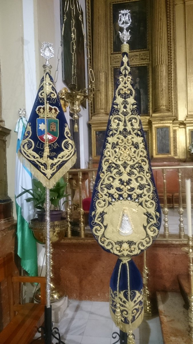La Hermandad del Rocío de Lucena incorpora dos nuevas insignias a su guión gentedepaz.es/la-hermandad-d… <a href="/jsoldangarrido/">Taller de Bordado en Oro y Sedas Soldán (Sevilla)</a> <a href="/HdadRocioLucena/">Hdad. Rocío Lucena</a>