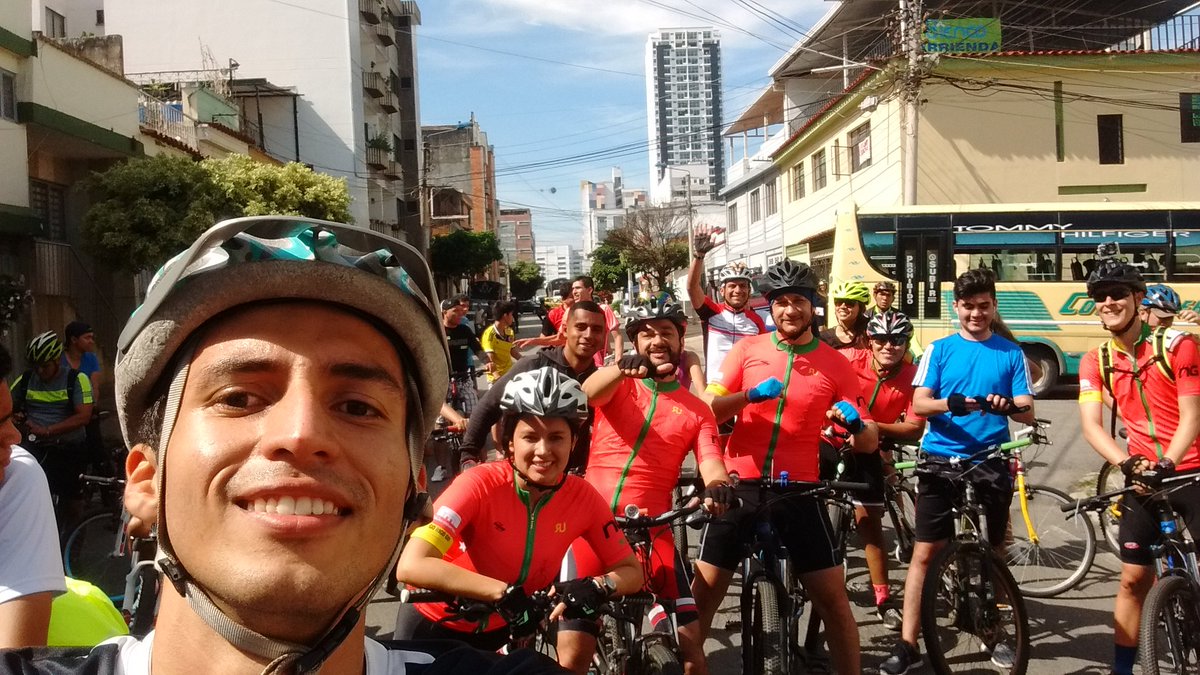 FejaAsoriente's tweet photo. Con los mejores bikers🚵🚴 @AdventistIAD en #FejaAsoriente #TodoSomoSFeja. GRACIAS por la participación. #NairoMan @giroditalia. https://t.co/5oFTJLQyTK