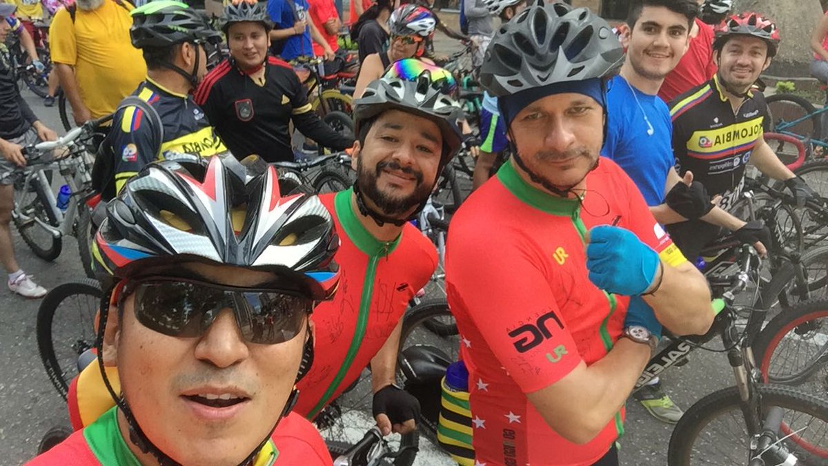FejaAsoriente's tweet photo. Con los mejores bikers🚵🚴 @AdventistIAD en #FejaAsoriente #TodoSomoSFeja. GRACIAS por la participación. #NairoMan @giroditalia. https://t.co/5oFTJLQyTK