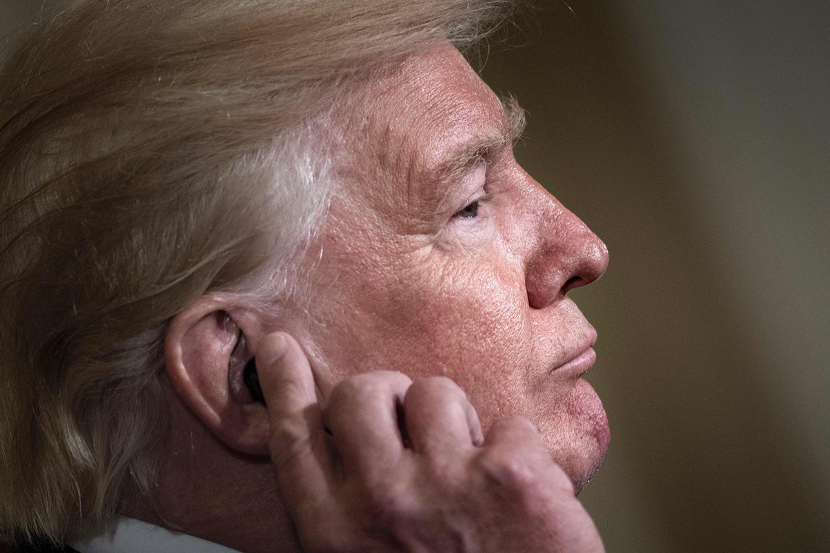 climatehawk1's tweet photo. Three Republican former EPA administrators: Trump putting us on a dangerous path https://t.co/ozf4z9VleI #climate #divest https://t.co/nQLSYzs42D