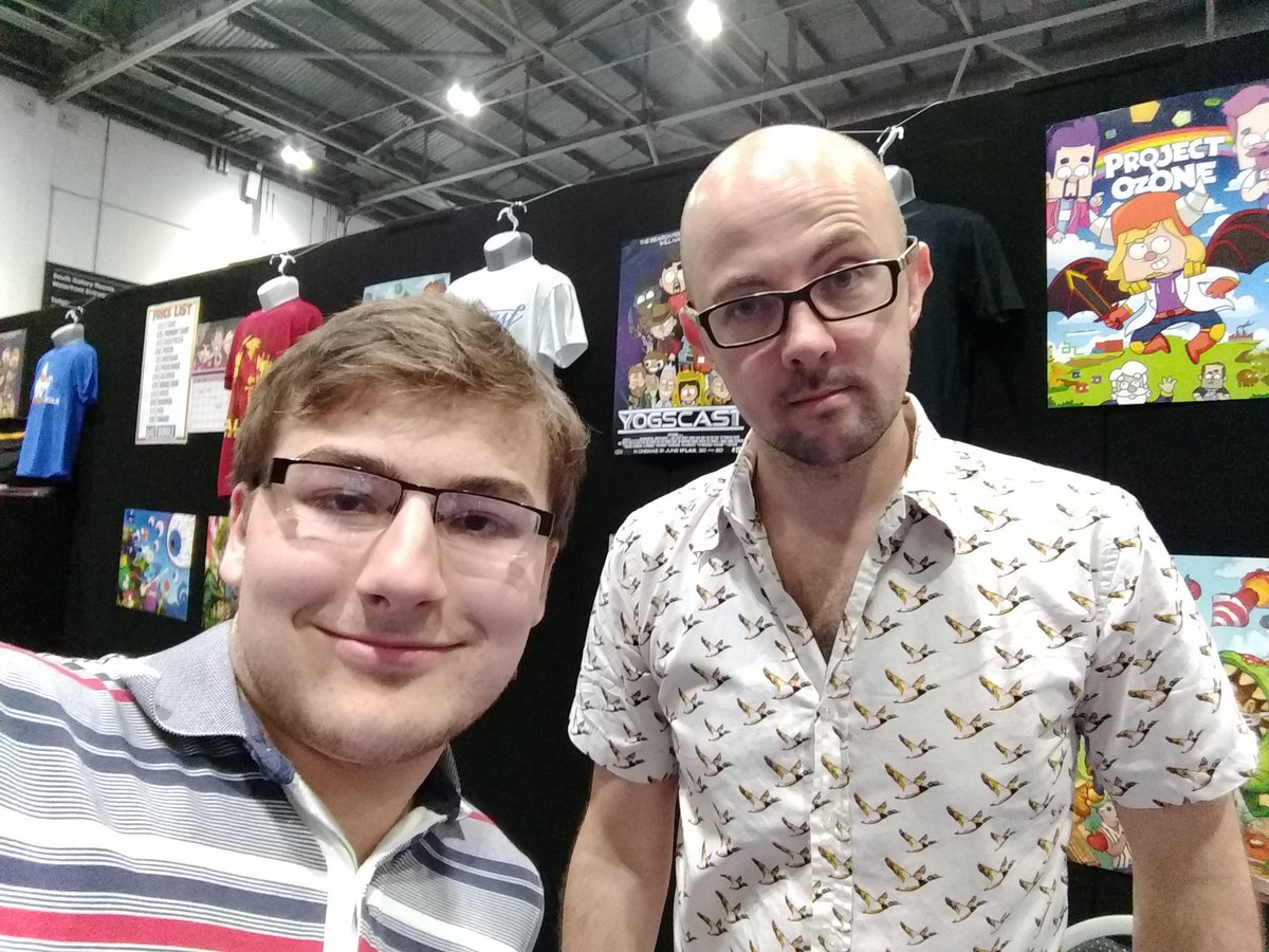 benjaminwalton6's tweet photo. Finally got to meet the @yogscast at comic con! https://t.co/kQggz9SzDD