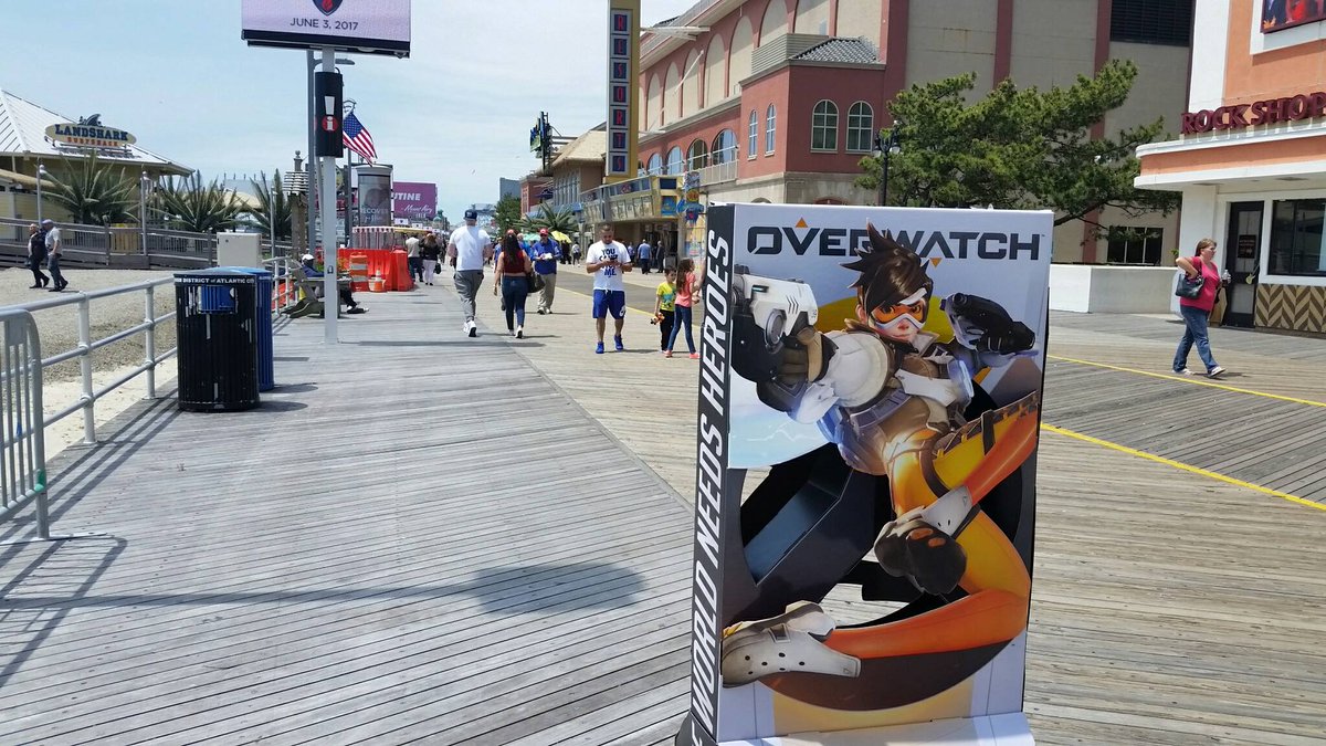 ACFanXpo's tweet photo. Taking Tracer on a Boardwalk tour to promote our events tonight! Gorgeous day! #acfx https://t.co/Qbb1BJG5nq