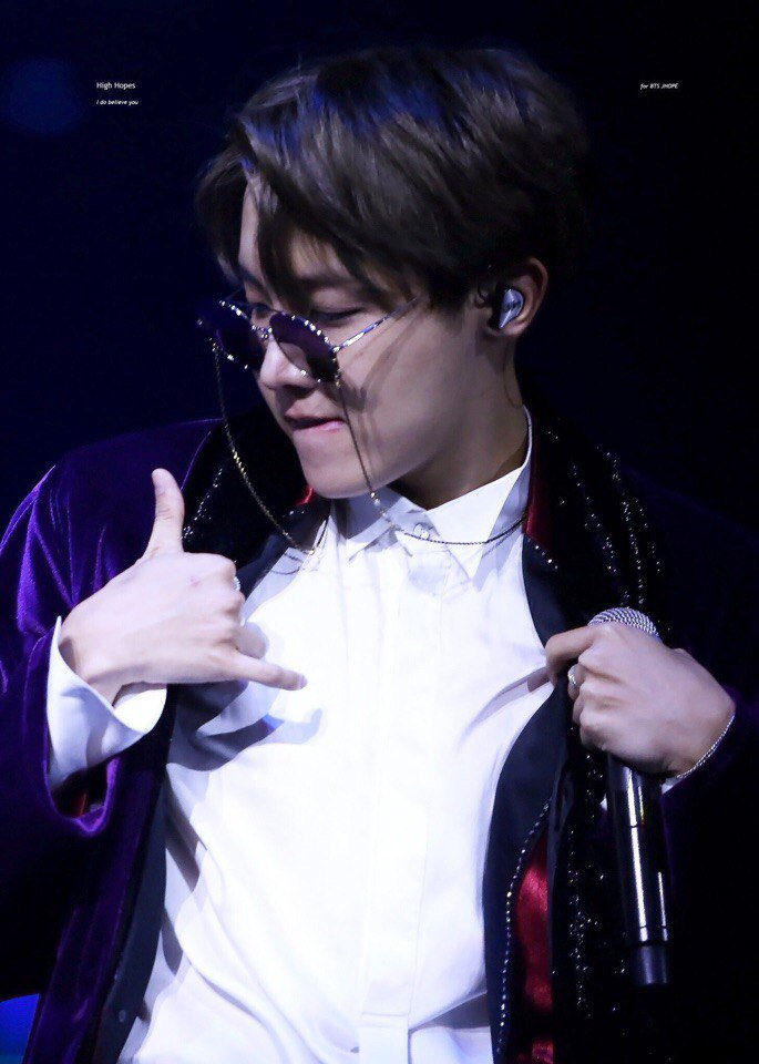 02Keyt's tweet photo. Вот почему он такой секс??
#BTS #JHOPE https://t.co/WogVRjGXLF