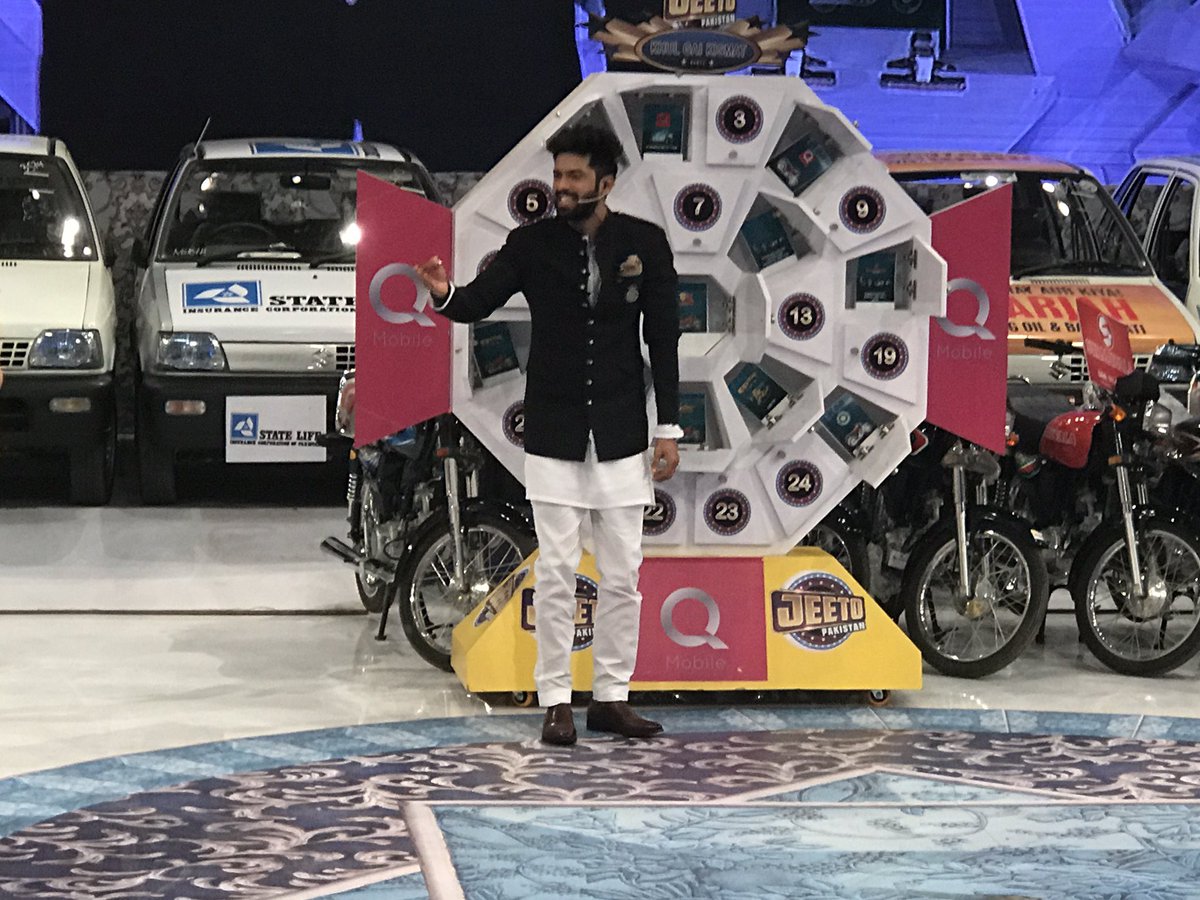 arydigitalasia's tweet photo. Excitement fun energy. Are you watching #JEETOPAKISTAN @arydigitalasia @fahadmustafa26 https://t.co/xy31k5JwJo